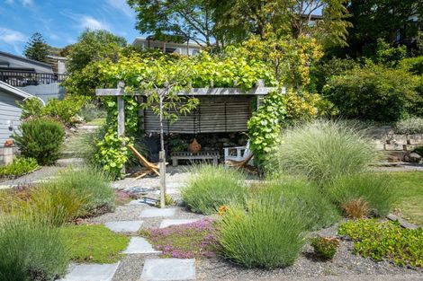 Photo of property in 8 Goldsmith Terrace, Hospital Hill, Napier, 4110