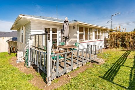 Photo of property in 10 Waitai Street, Castlecliff, Whanganui, 4501