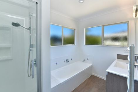 Photo of property in 59 Regency Park Drive, Gulf Harbour, Whangaparaoa, 0930