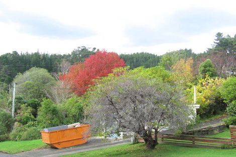 Photo of property in 136 Wyndham Road, Pinehaven, Upper Hutt, 5019