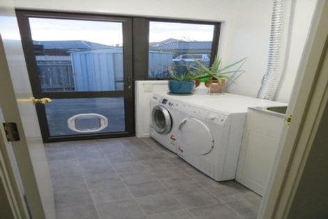 Photo of property in 18 Washington Place, Havelock North, 4130