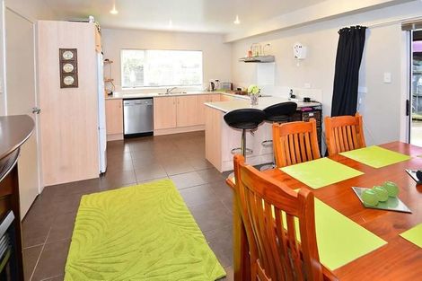 Photo of property in 28 Chic Gardens, Parakai, 0830