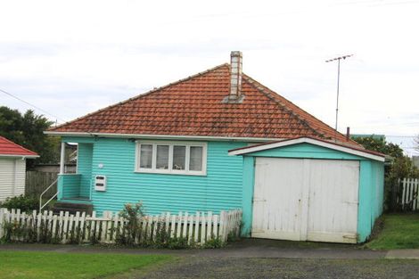 Photo of property in 6 Puriri Street, Helensville, 0800