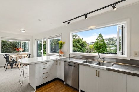 Photo of property in 55 Cashmere Avenue, Khandallah, Wellington, 6035