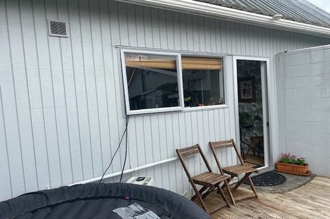 Photo of property in 19 John Road, Stanmore Bay, Whangaparaoa, 0932