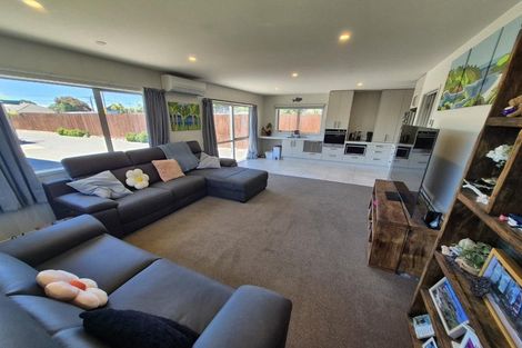 Photo of property in 36 Shortland Street, Wainoni, Christchurch, 8061
