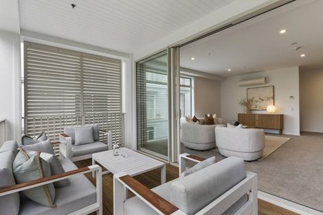 Photo of property in 121 Hibiscus Drive, Orewa, 0931