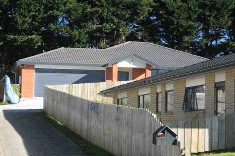 Photo of property in 37 Castlefinn Drive, Weymouth, Auckland, 2103