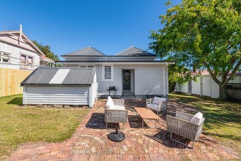 Photo of property in 5 Porter Crescent, Helensville, 0800