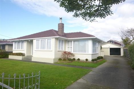 Photo of property in 10 Holyoake Crescent, Avalon, Lower Hutt, 5011