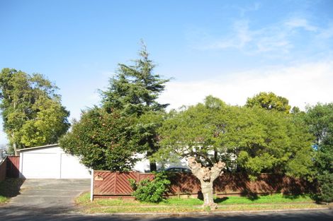 Photo of property in 1 Grande Vue Road, Hillpark, Auckland, 2102