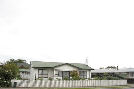 Photo of property in 2/5 Curletts Road, Sockburn, Christchurch, 8042