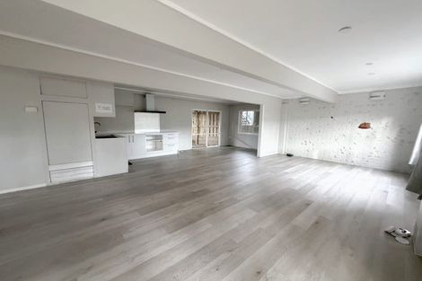 Photo of property in 16 Helena Street, Massey, Auckland, 0614
