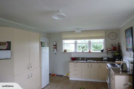 Photo of property in 1 Julyan Street, Shannon, 4821