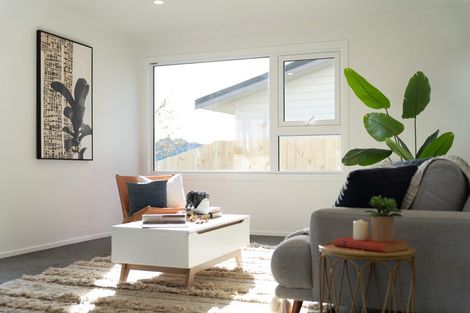 Photo of property in 50 Exploration Way, Whitby, Porirua, 5024