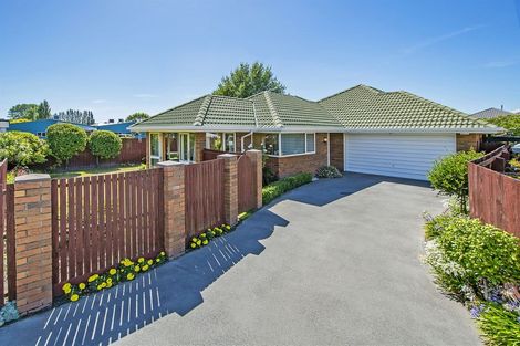 Photo of property in 3/324 Sawyers Arms Road, Bishopdale, Christchurch, 8053