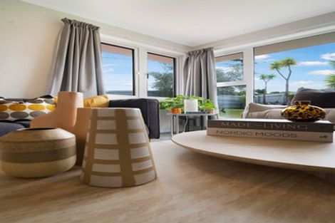 Photo of property in 23 Cornwall Street, Te Atatu South, Auckland, 0610