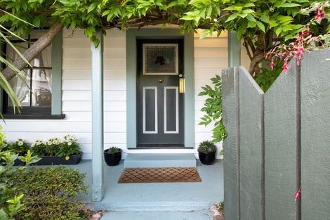 Photo of property in 2 Paradise Road, Napier South, Napier, 4110