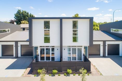 Photo of property in 6 Tuapapa Lane, Palmerston North, 4414