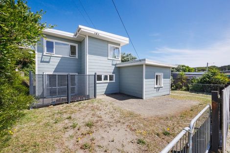 Photo of property in 4 Hunia Terrace, Himatangi Beach, Foxton, 4891