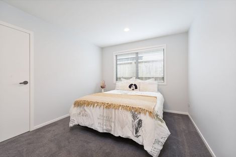 Photo of property in 24 Tarras Road, Kumeu, 0810