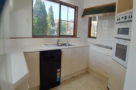 Photo of property in 1/37 Rangitoto Terrace, Milford, Auckland, 0620