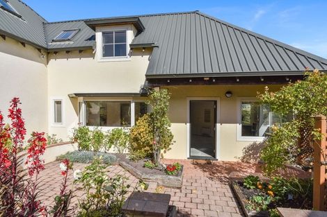 Photo of property in 8 Ribbonwood Close, Normanby, Dunedin, 9010