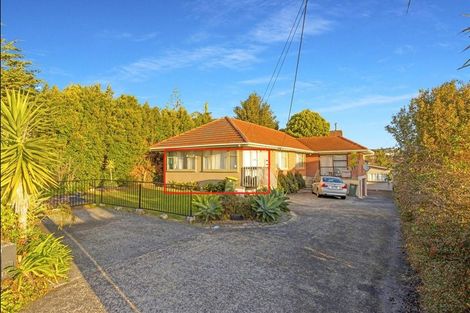 Photo of property in 29 Awaroa Road, Sunnyvale, Auckland, 0612