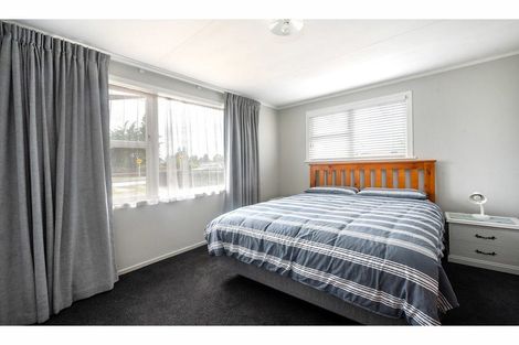 Photo of property in 9a Kawaha Point Road, Fairy Springs, Rotorua, 3015