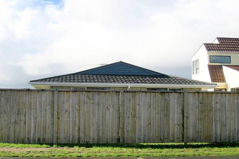 Photo of property in 3 Chums Road, Paraparaumu Beach, Paraparaumu, 5032