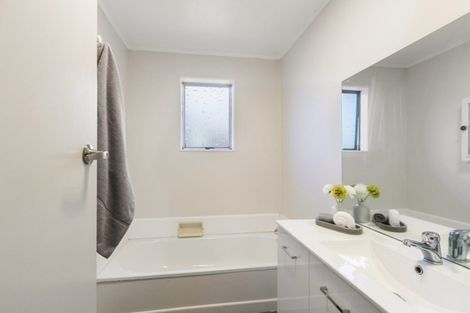 Photo of property in 303 Wellington Road, Wainuiomata, Lower Hutt, 5014