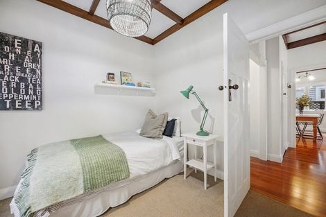 Photo of property in 15 Duders Avenue, Devonport, Auckland, 0624