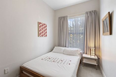 Photo of property in 172 Olliviers Road, Phillipstown, Christchurch, 8011