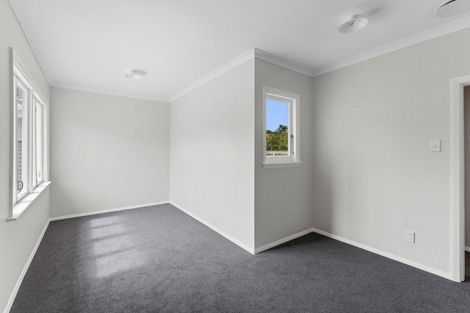 Photo of property in 12 Domain Road, Otaki, 5512