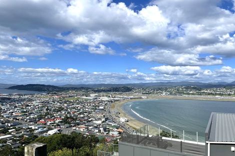 Photo of property in 75b Houghton Bay Road, Houghton Bay, Wellington, 6023