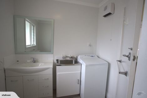 Photo of property in 4/7a Curletts Road, Sockburn, Christchurch, 8042