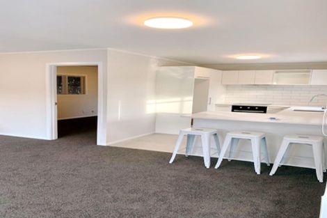 Photo of property in 5 Kyle Road, Greenhithe, Auckland, 0632