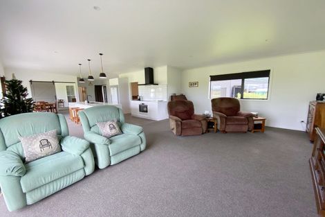 Photo of property in 152 Gladstone Road, Levin, 5571