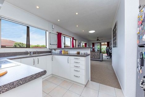 Photo of property in 5/4074 Great North Road, Glen Eden, Auckland, 0602