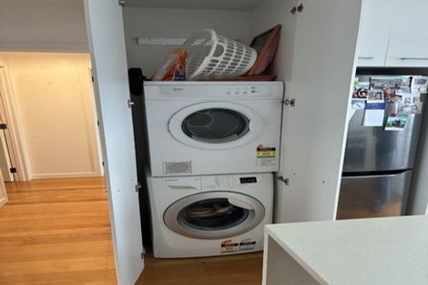 Photo of property in 19 Church Street, Northcote Point, Auckland, 0627