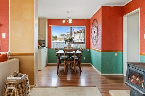 Photo of property in 62 Atuaroa Avenue, Te Puke, 3119