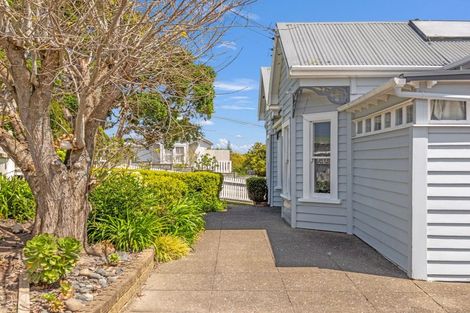 Photo of property in 57 Garfield Road, Helensville, 0800
