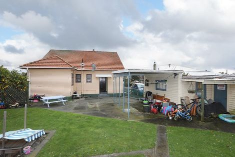 Photo of property in 25 Robert Street, Marton, 4710