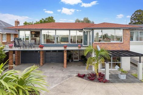 Photo of property in 76 Jaemont Avenue, Te Atatu South, Auckland, 0610