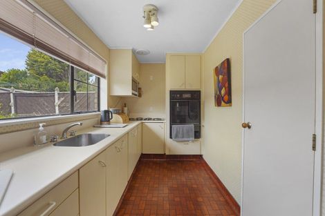 Photo of property in 35 Waddington Drive, Naenae, Lower Hutt, 5011