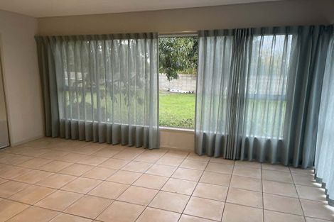 Photo of property in 84 Crows Road, Swanson, Auckland, 0614