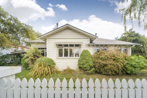 Photo of property in 4 Summerhays Street, Terrace End, Palmerston North, 4410