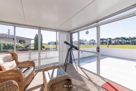 Photo of property in 95 Wikiriwhi Crescent, Awapuni, Palmerston North, 4412