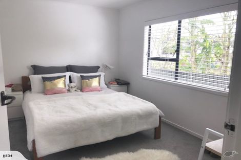 Photo of property in 1024 Great North Road, Point Chevalier, Auckland, 1022