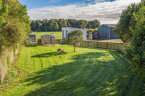 Photo of property in 195 Muhunoa Road East, Ohau, Levin, 5570